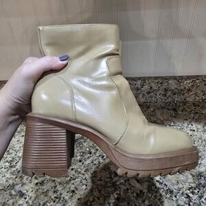 Vtg Y2k Wanted Buddie Chunky Platform Cleated Gogo Boots Tan 8.5